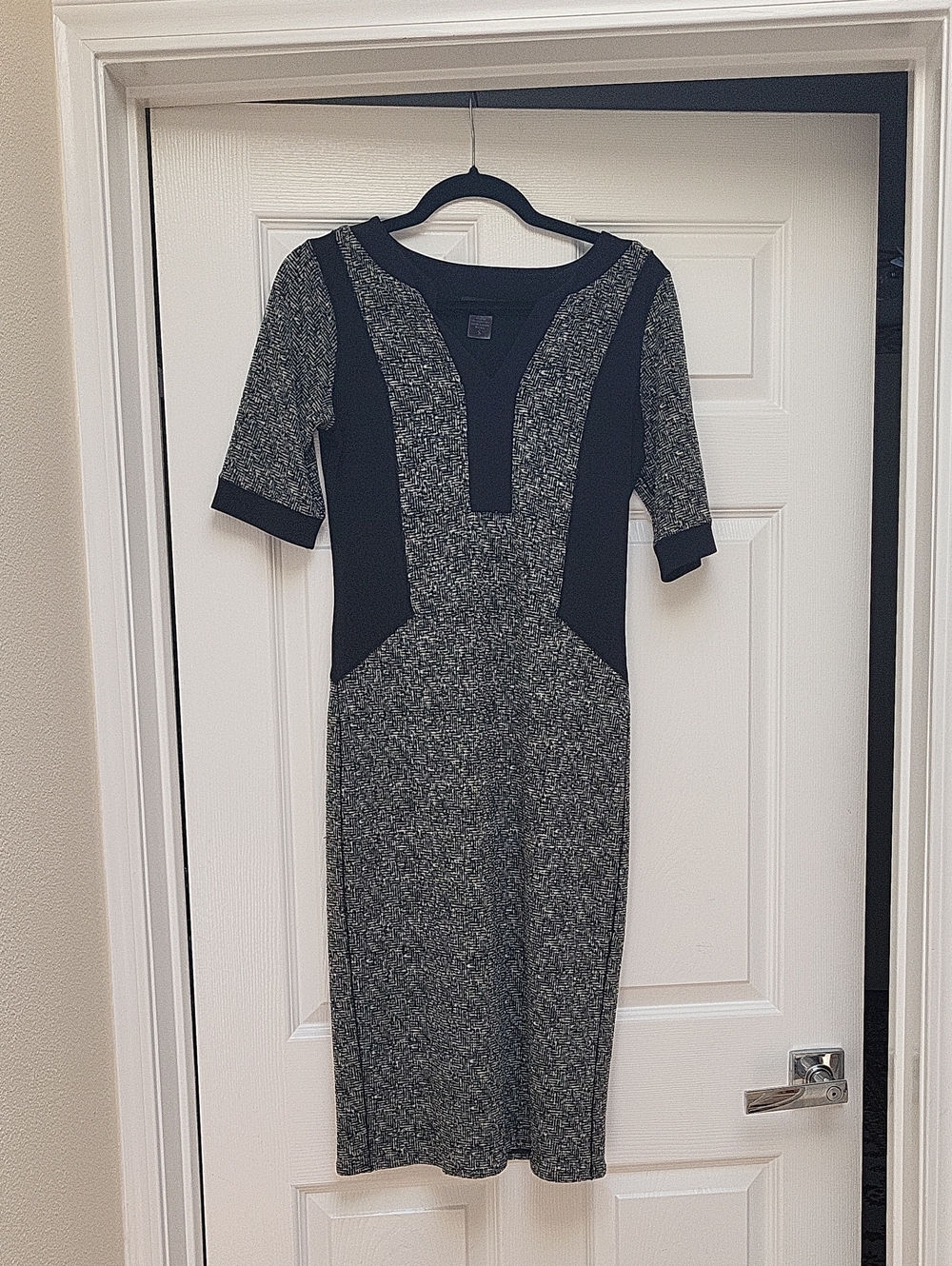 Eva Varro Gray and Black Paneled Midi Dress with Elbow Sleeves